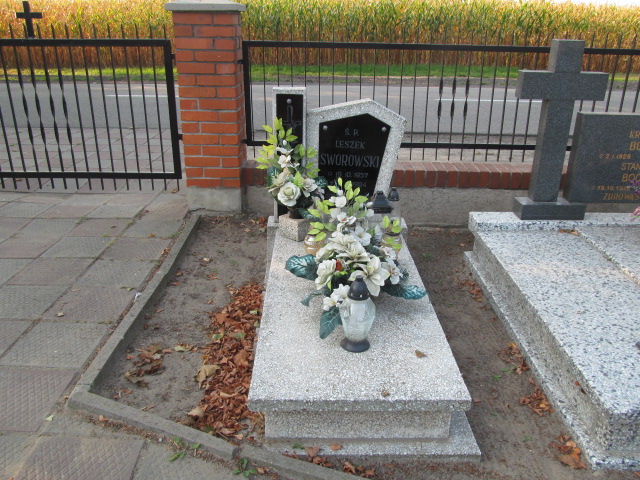 Grób Leszek Sworowski