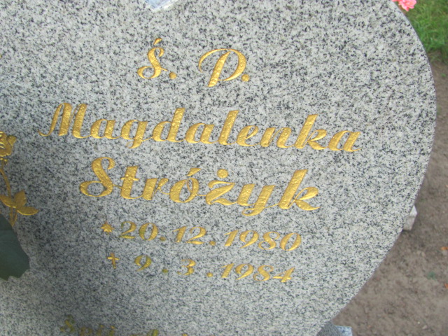 Magdalena Stróżyk 1980 Czerlejno - Grobonet - Wyszukiwarka osób pochowanych